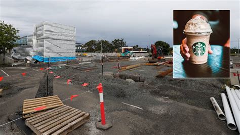 Starbucks Oporto And Hungry Jacks In Warrawong Bunnings Project