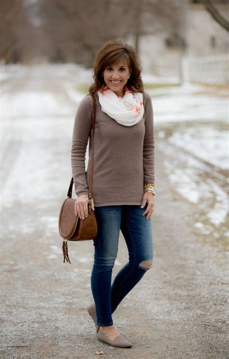 casual winter outfit formulas skinny jeans solid pullover scarf flats shoes casual