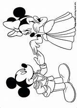 Minnie Mickey Pages Coloring Mouse Kissing Printable Getcolorings sketch template