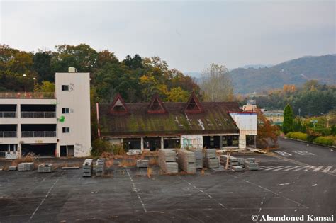 abandoned game center abandoned kansai
