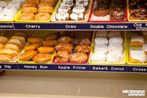 The Dandee Donut Factory Closed 20 Reviews Donuts Deerfield
