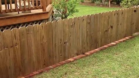 gap yard fence ideas build  wood  metal fence  easy
