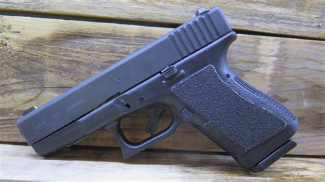 Used Glock 19 Gen2 9x19mm 19 Pistol Buy Online Guns Ship