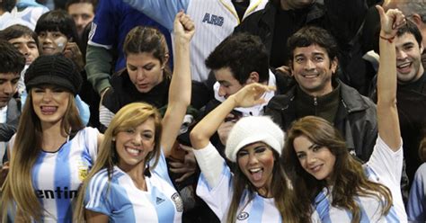Copa America Fans Photos Soccer S Sexiest Fans Invade The Copa