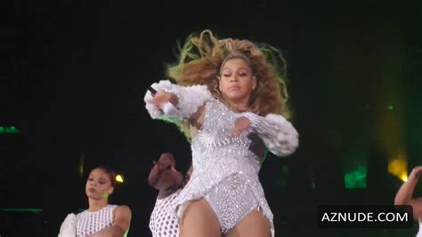 beyonce pussy slips during a performance aznude