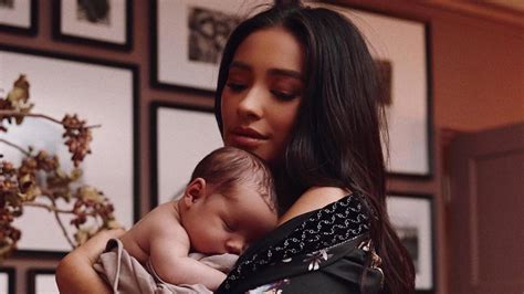 shay mitchell just posted a glam pic of her breastfeeding and it s