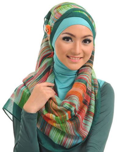 contoh koleksi model hijab elzatta terbaru