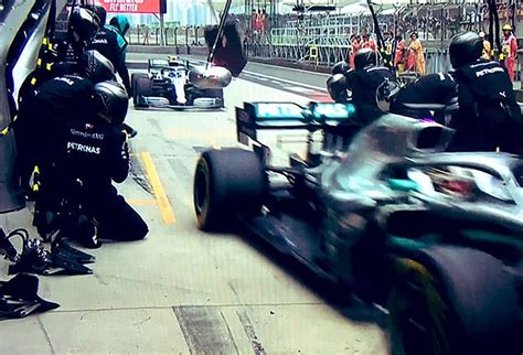 mercedes magnificent pit stop   missed   chinese gp daily mail