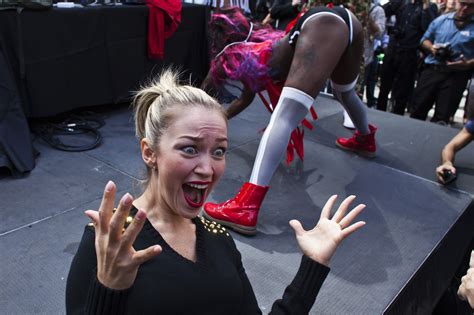 Gallery World Record Twerking Smashed In New York City