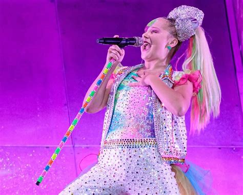 Jojo Siwa Dishes On Dance Moms Loving Miley Cyrus And More