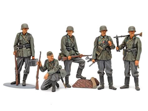 1 35 German Infantry Set Mid Wwii
