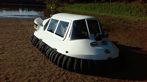 neoteric mil spec 6 passenger hovercraft the gator™