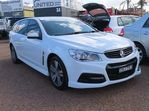 holden commodore vf sv sports automatic wagon jffd  cars