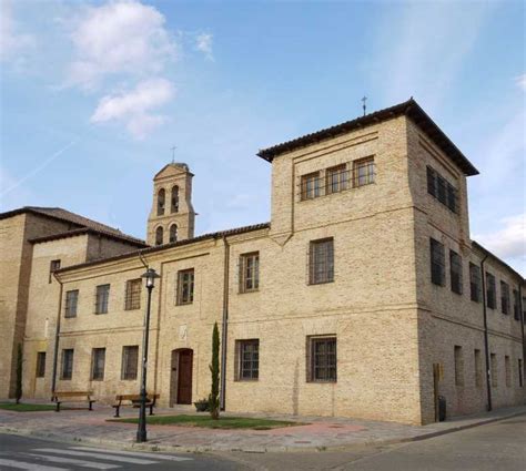 architecture  hospederia monastica santa cruz sahagun