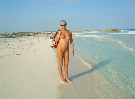 three russian fun girls naked caribbean vacation at cuba 545 pics