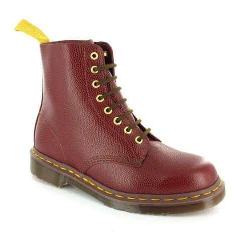dr martens  mens  anniversary limited edition vintage leather ankle boots cherry red