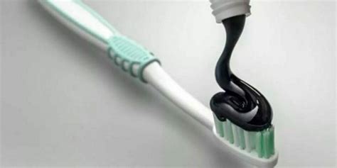 does black toothpaste work whitening teeth with black