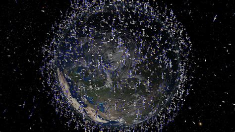 deux satellites en orbite autour de la terre pourraient entrer en