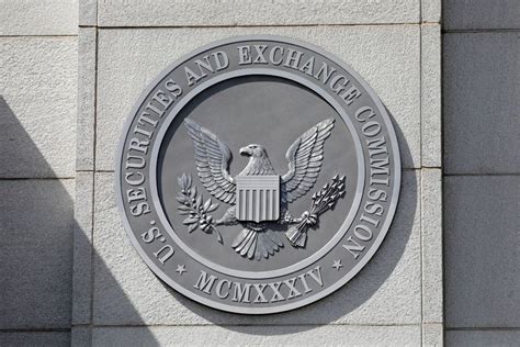 U S Sec Opens Broad Inquiry Into Wall Street Banks’ Staff