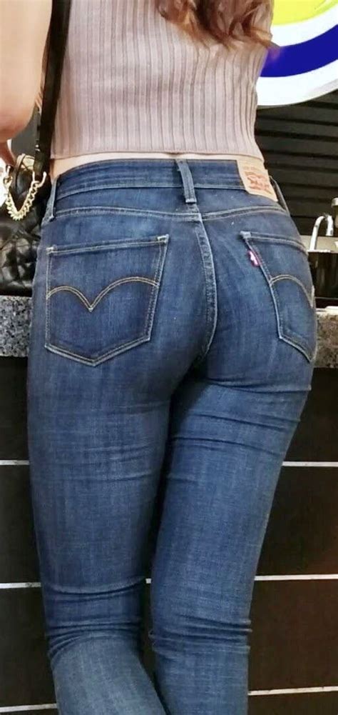 pin by arianna baccari on why i love wearing tight jeans in 2019 curvy jeans jeans girls jeans
