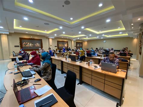 pelatihan kantor sendiri pks  griya persada convention hotel