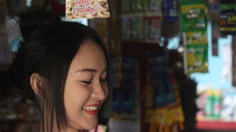 viral gadis penjaga warung kopi asal cianjur mirip anya