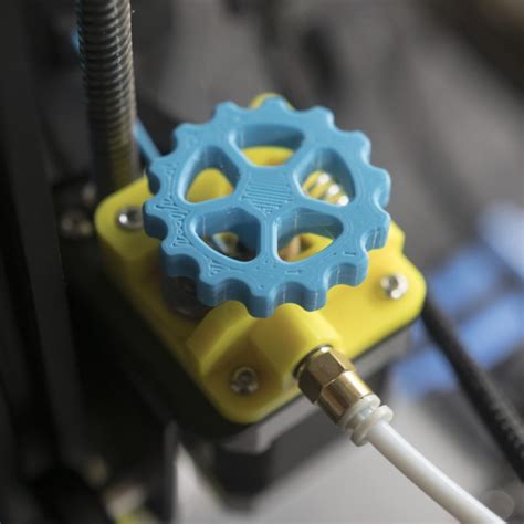 printable manual filament feeder extruder gear knob mod