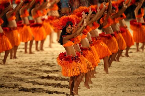 polynesian  dance tahiti nui travel
