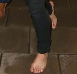 celebrities with bad feet celebrities with ugly toes