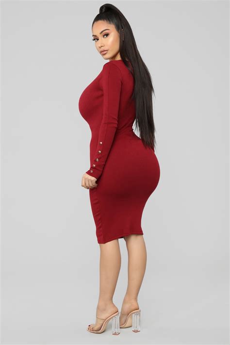 Curvy Outfits Girl Outfits Fashion Outfits Wine Dress Ribbed Midi