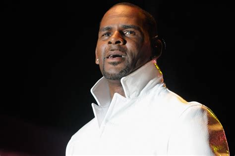 Details On R Kelly S Disturbing Sexual Assault Tape Revealed