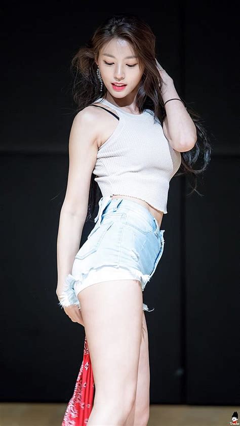 aoa seolhyun gives live show fan a kinky t sexy girls