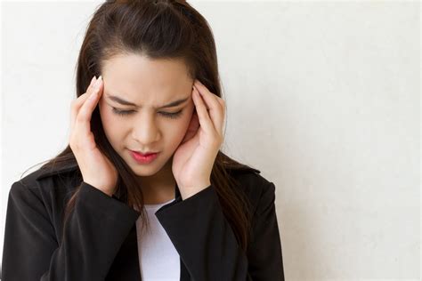 6 makanan pemicu migrain yang perlu anda hindari