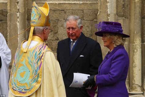 archbishop of canterbury justin welby enthroned by a woman for the