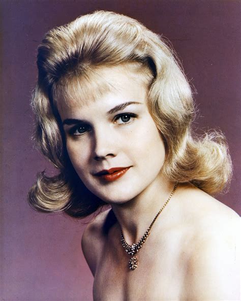 Classify American Actress Carroll Baker