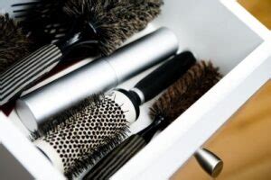 proven ways  clean  hair brushes  head lice