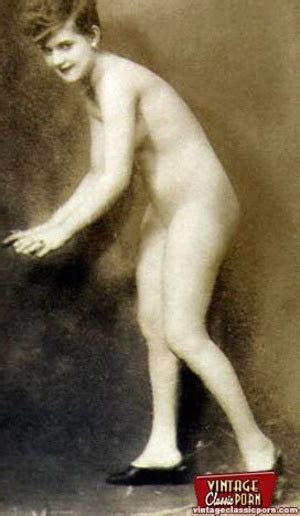 pretty sexy vintage nudes standing naked in the thirties