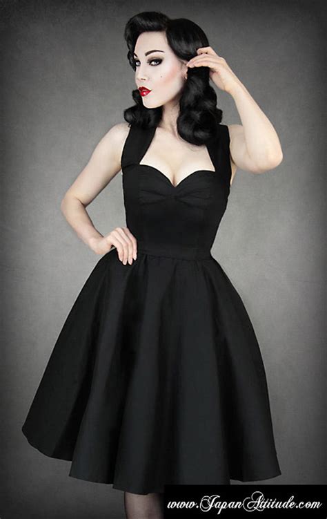 robe noire pin up 50 décolletée en forme de cœur japan attitude vetrob053
