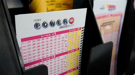 powerball lottery prize grows   billion