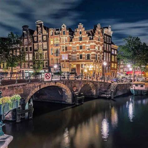 the 20 best red light district pictures from our instagram