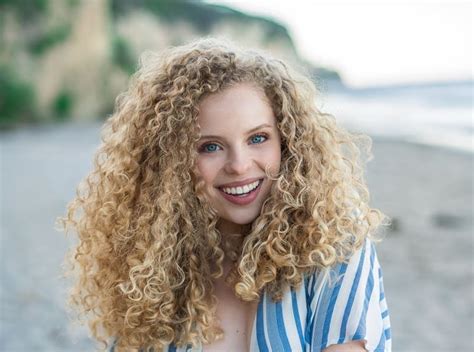 understanding    importance  curly hairstyles easichef