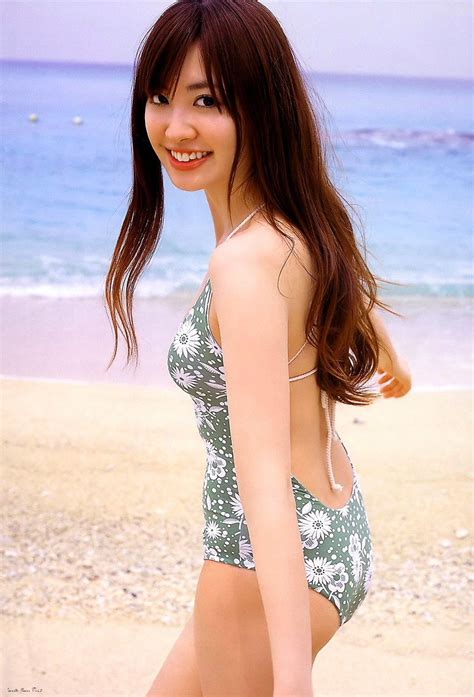 小嶋陽菜 haruna kojima akb48 水着 モデル 北川景子