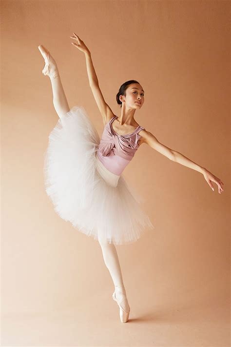 バレエ界の新星、永久メイの素顔。名門マリインスキー・バレエ団で日本人初の主役に！ Vogue Japan