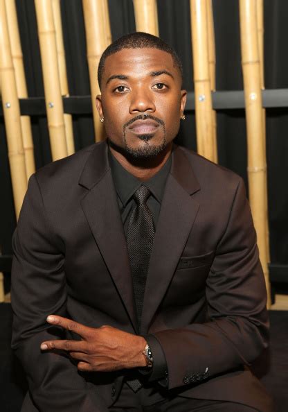 love and hip hop news ray j says he does not applaud himself for the