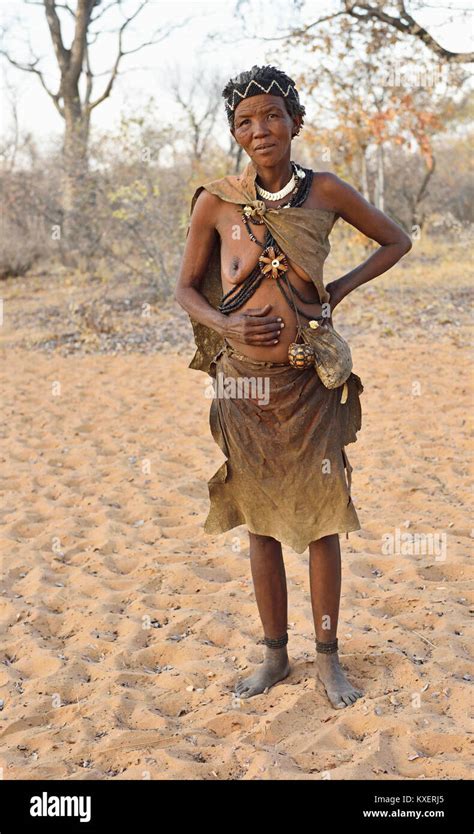 Femme Bushman Banque De Photographies Et D’images à Haute Résolution