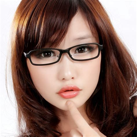 10 Most Stylish Women S Glasses Design New Pictures 2014 Latest World