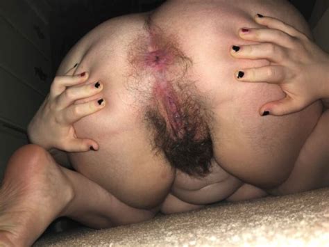 hairy porn pic ass up and ready to breed