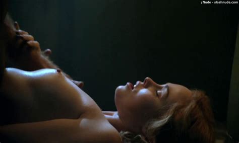 anna hutchison nude for sex scene on spartacus photo 5