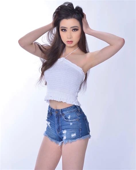 white matching style with jean short denim girls photoshoot outfits