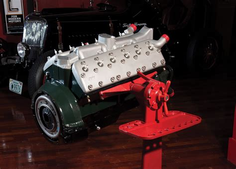 crate engine   difference roush built lincoln zephyr  engine